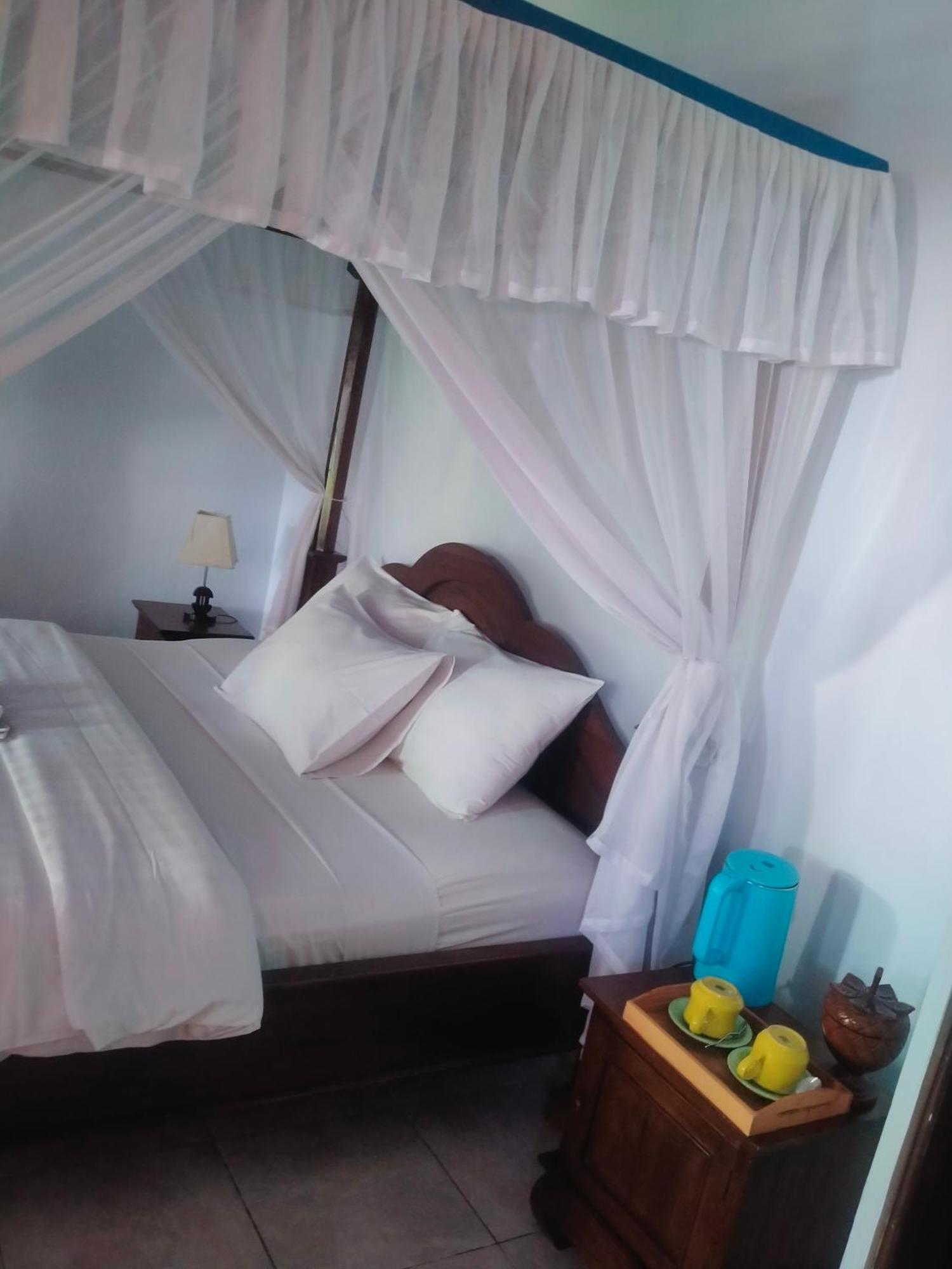 Coral Bay Bungalows Amed  Room photo